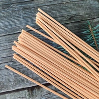 Divers paquets de bâtonnets de diffuseur de roseau personnalisés désodorisant de remplacement mèches en fibre recharge tiges de parfum en coton
