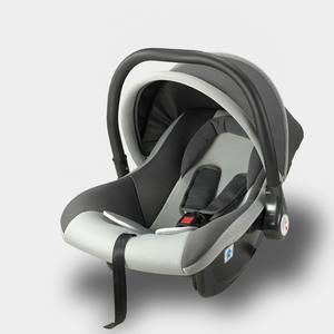 Cesta Portátil Plegable Multifuncional para Bebés y Silla Mecedora con Diseño Seguro y Fácil de Transportar para Niños de 2 a 4 Años, Material HDPE - Product Image 1
