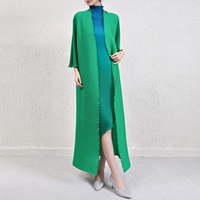 Ensemble de robe plissée Miyake de haute qualité imprimé élégant col haut robe et veste Style décontracté robe pour femmes