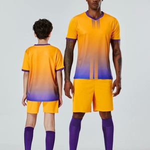 Ensembles de maillots de football pour jeunes en gros, uniformes de football par sublimation, ensembles de maillots de football pas chers, ensembles de maillots de football personnalisés - Product Image 3