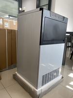 Machine à glaçons BLG Cube, nettoyage à une touche, faible consommation d'énergie, alimentation stable en glace, idéale pour les hôtels de villégiature et les restaurants de fruits de mer