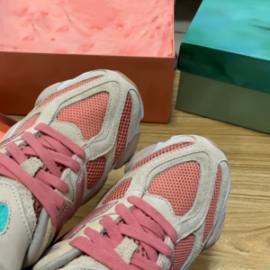 Chất Lượng Hàng Đầu Phiên Bản Thiết Kế Ban Đầu Mới 9060 Giày Người Đàn Ông Thể Thao Sneaker Nổi Tiếng Thoáng Khí Chạy 9060 Sneakers - Product Image 4