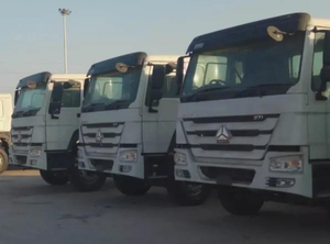 รถหัวลาก SINOTRUK HOWO 64 มือสอง 371 แรงม้า เครื่องยนต์ดีเซล Weichai ยูโร 5  กำลังลาก 50+ ตัน กล้องมองหลัง พวงมาลัยซ้าย - Product Image 2