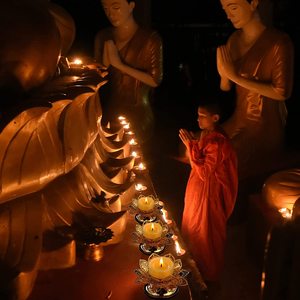 Nicro porte-bougie <span class=keywords><strong>en</strong></span> métal fer artisanat chandelier <span class=keywords><strong>bouddha</strong></span> Lotus chauffe-plat pour lampe papillon temple Deepawali Diwali décoration - Product Image 5