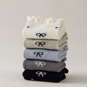 Calzini in cotone stile bubble per ragazze con graziosi pois. Calzini in Cotone per Studenti con Tacco Alto per Inverno <span class=keywords><strong>e</strong></span> Autunno - Product Image 4