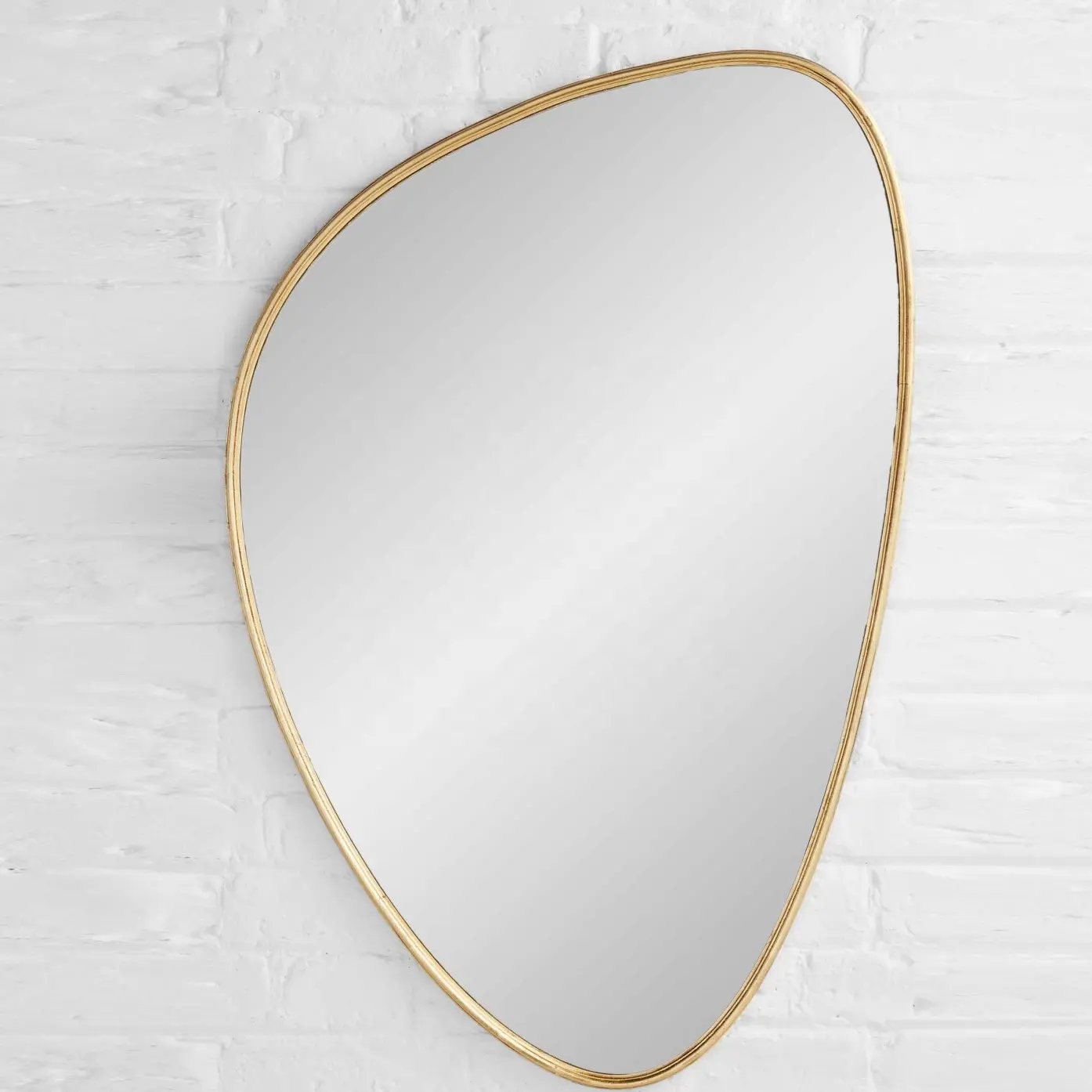 Espelho de parede decorativo de estilo europeu, grande, moderno, moldado de metal, design de luxo, forma especial, para banheiro