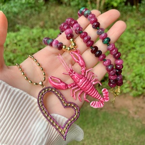 TK-B054 复古紫红色树脂龙虾吊坠项链宝石串珠项链水钻心形项链女士首饰套装 - Product Image 4