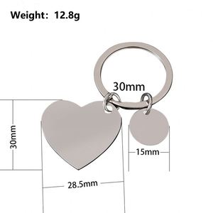 Vente Flash : Porte-clés personnalisés en acier inoxydable en forme de cœur avec petit anneau - Product Image 2