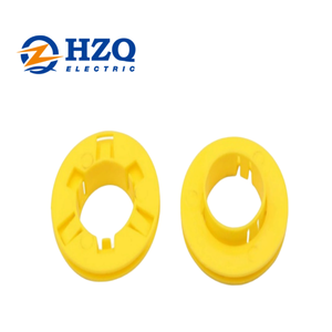 Douille à goujon universelle HQ Knockout, goujons métalliques, œillet en plastique jaune, utilisé pour protéger les câbles contre les dommages, raccords pour conduits et câbles - Product Image 1