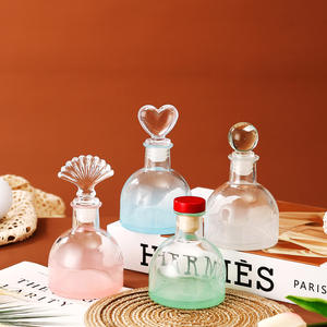 Botella Difusora de Aceite de Vidrio Redonda Esmerilada Degradada <span class=keywords><strong>Rosa</strong></span> Azul Verde de 100ml Personalizada con Tapa de Tapón, ¡Venta Caliente! - Product Image 1