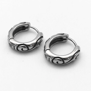 Yunnique Boucles d'oreilles Huggie en acier inoxydable, motif géométrique noir, pour hommes et femmes, style japonais et coréen - Product Image 5