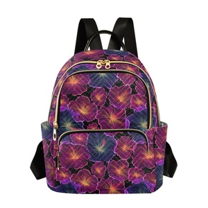 Mochila Casual para Portátil con Diseño de Flores de Hibisco Hawaiano, Mochila Personalizada Acolchada, Mini Mochila para Mujer - Product Image 1