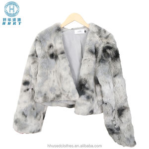 Оптовая продажа модных женских пальто из искусственного меха на флисовой подкладке, утолщенных, разных стилей, в ассортименте для перепродажи - Product Image 4