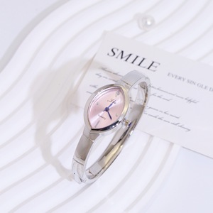Nuevo Reloj de Pulsera de Cuarzo para Mujer, Exquisito, Sencillo, Elegante, de Lujo Ligero, Estilo Antiguo, con Caja de Aleación de Zinc - Product Image 2