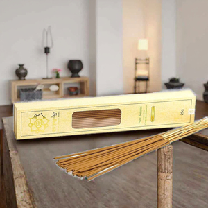 Oud vente en gros ensemble d'encens en bambou avec parfum doux bâtons d'encens en bois d'agar faits à la main emballage personnalisé pour un usage religieux - Product Image 1