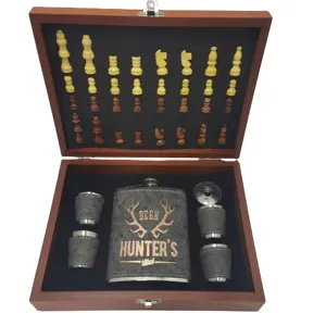 2024 New Style Liquor Hip Flask With Funnel And Shot Glass In Wooden Gift Box Stainless Steel Hip Flask Set With Chess