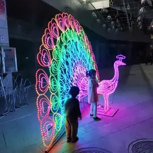 2023 baru Festival pernikahan Natal luar ruangan ukuran besar 3D LED patung Motif Merak cahaya untuk dijual