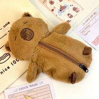 Étui à crayons en peluche Capybara mignon de dessin animé, petite poupée Capybara, rangement de bureau pour étudiants, étui à crayons en peluche Capybara rembourré