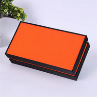 Couvercle orange et boîte-cadeau intérieure en satin haut de gamme avec laminage brillant gaufrage impression UV en gros