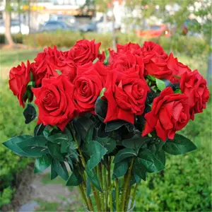 Grosir bunga mawar buatan tunggal beludru sentuhan alami 2024 bunga buatan untuk dekorasi pernikahan