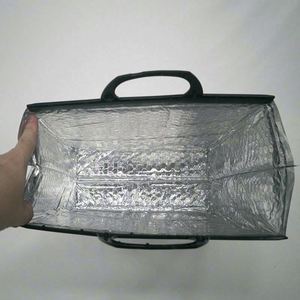 Sac isotherme portable personnalisé avec logo, en aluminium, pour livraison, repas à emporter, fruits de mer, ou comme sac à déjeuner. - Product Image 3