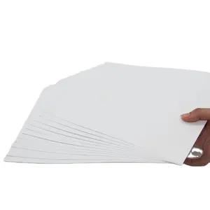 Блестящая художественная бумага 90 г/м2 в большом рулоне с одним боковым покрытием для журналов офсетной печати