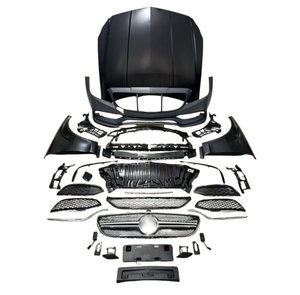 Kit di Aggiornamento Classico di Alta Qualità per <span class=keywords><strong>CLS</strong></span> W218 Modello Vecchio al Nuovo Pacchetto AMG63 - Cofano Motore, Parafango, Paraurti con Montaggio a Bullone, Adattabilità Universale per - Product Image 1