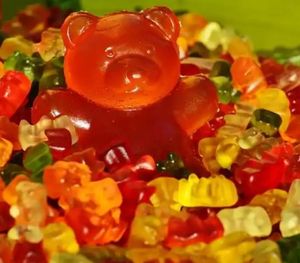 Neuer Zustand Bären form Biotin Gummies Verarbeitung maschine Essig infundierte Gummis mit Mutter - Product Image 1