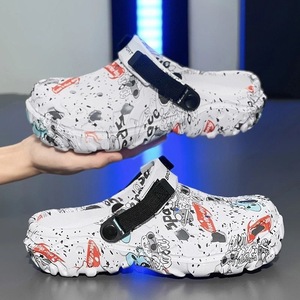 Nouvelles <span class=keywords><strong>tongs</strong></span> de plage style été 2026 avec trous, style streetwear, mignonnes, pour garçons, avec bandeau, en néoprène, semelle extérieure en caoutchouc, motif animal - Product Image 5