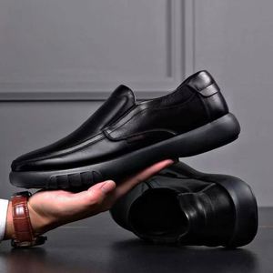 Chaussures décontractées pour hommes en cuir PU de haute qualité - Product Image 5