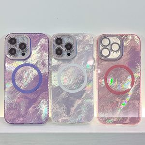 Estuche de carga inalámbrica magnética para <span class=keywords><strong>Iphone</strong></span> 16 Plus 15 Pro Max 14 <span class=keywords><strong>13</strong></span> Feather Ice Plating IMD Contraportada Protector de lente de cámara - Product Image 2