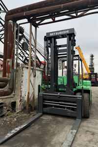 Japan Mitsubishi FD120NT 12 Ton Diesel Forklift <b>Used</b> with Powerful Engine 4WD Counterbalance/Stacker Rough Terrain For sale - Product Image 4