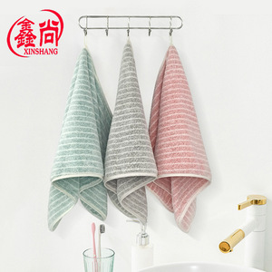 Toalla Facial de Felpa Coral con Rayas Verticales Xinshang, 35x75cm, Gruesa, para Uso en Hoteles y Hogares - Product Image 2