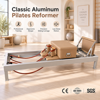 Reformer Pilates Kelas Komersial untuk Studio, Rangka Aluminium Tahan Lama dengan Resistensi yang Dapat Disesuaikan untuk Peralatan Latihan Tubuh