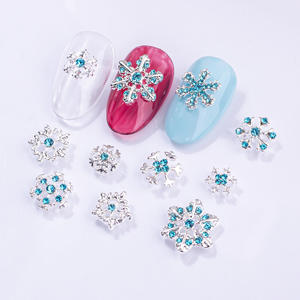 光沢のあるクリスマススノーフレークネイルアートチャームジュエリー海の青いラインストーン雪の花の装飾DIYジャンク電話ケースアクセサリー - Product Image 5