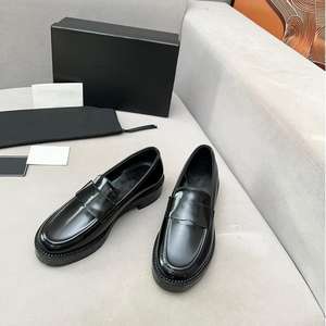 Zapatos de cuero de tacón bajo ligeros para mujer estilo de diseñador negro versátil - Product Image 5