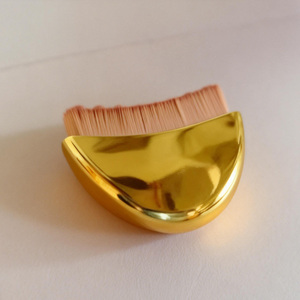 Pennello Professionale di Lusso per Modellare Viso, Mento e Corpo, con Logo Personalizzato, per Liquidi, Creme e Oli - Product Image 3