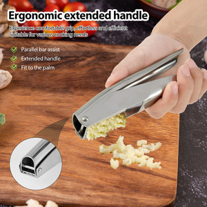 Presse-ail en acier inoxydable Coupeur et <span class=keywords><strong>broyeur</strong></span> de cuisine manuel avec outil en plastique souple durable pour l'utilisation de légumes - Product Image 2