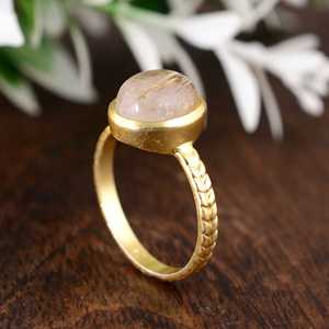 แฟชั่นใหม่แหวนพลอยทองเหลืองรุปวงรีสีทองสำหรับผู้หญิงและผู้ชายเครื่องประดับทันสมัยขายส่งชุบทอง18K - Product Image 4