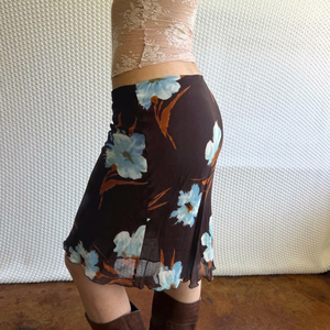 Mini-jupe moulante vintage à motif floral en maille, taille basse, élégante, transparente, flatteuse et décontractée - Product Image 2