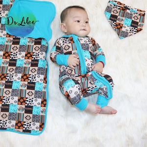 Custom Grippy Bambú Cremallera Pijamas Western Bamboo Zippy Patchwork Vaquero Bebé Sleeper Mantas - Product Image 2