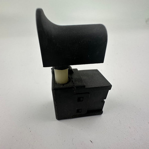 Interruptor Bloqueable de 6A y 110V para Máquina de Cortar Mármol, Fuente de Alimentación a Prueba de Polvo 4100 para Maquinaria de Piedra - Product Image 1