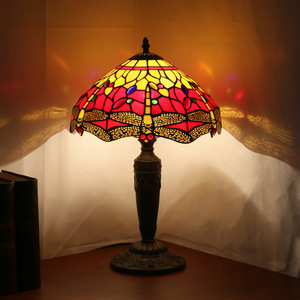 Lámparas de Noche Retro Europeas para Dormitorio, Diseño Creativo de Libélula Roja, Suministro Directo de Fábrica para Sala de Estar, Bar o Mesa - Product Image 4