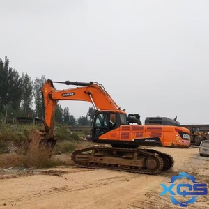 Excavadora de cadenas Doosan DX520LC-9C usada de 52 toneladas con motor Scania, caja de cambios PLC, bomba y motor - Alta calidad en venta - Product Image 4