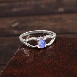 Anillo de piedra lunar arcoíris genuino sólido 925 joyería de plata efecto Fuego Azul anillo de declaración de mujer para regalo de aniversario de boda - Product Image 2