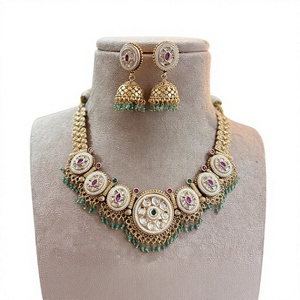 Ensemble Rajwadi plaqué or de qualité supérieure de créateur pour femmes collier classique avec boucles d'oreilles vêtements de mariage de créateur bijoux de mode - Product Image 2