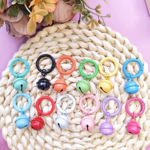 Kim loại chuông mùa xuân khóa treo vòng kẹo màu vòng tròn hình dạng nướng sơn Móc chìa khóa túi đơn giản Mặt dây chuyền phụ kiện trang sức tự làm - Product Image 2