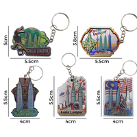 Personnalisable usine vente directe coloré voyage souvenirs en bois feuille d'argent animation chiot coeur forme porte-clés porte-clés