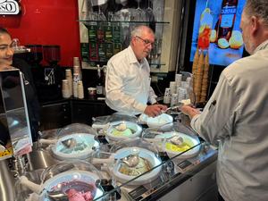 <span class=keywords><strong>2025</strong></span> thương mại bán hàng tốt nhất bán hàng trực tiếp Miles Galaxy Pro V6 hiển thị trường hợp và pozzetti kết hợp hoàn hảo tất cả trong một nhà sản xuất Gelato - Product Image 2