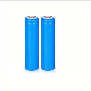 Şarj edilebilir INR 18650 2400mah <span class=keywords><strong>3</strong></span>.7v li-ion pil hücresi - Product Image 3